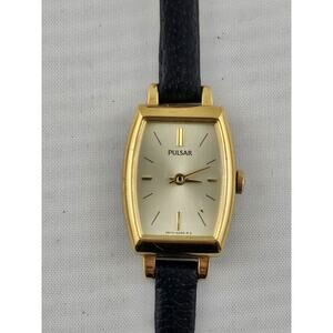 Gorgeous Pulsar Vintage Petite Ladies V810-X070 Quartz Watch New Battery Runs